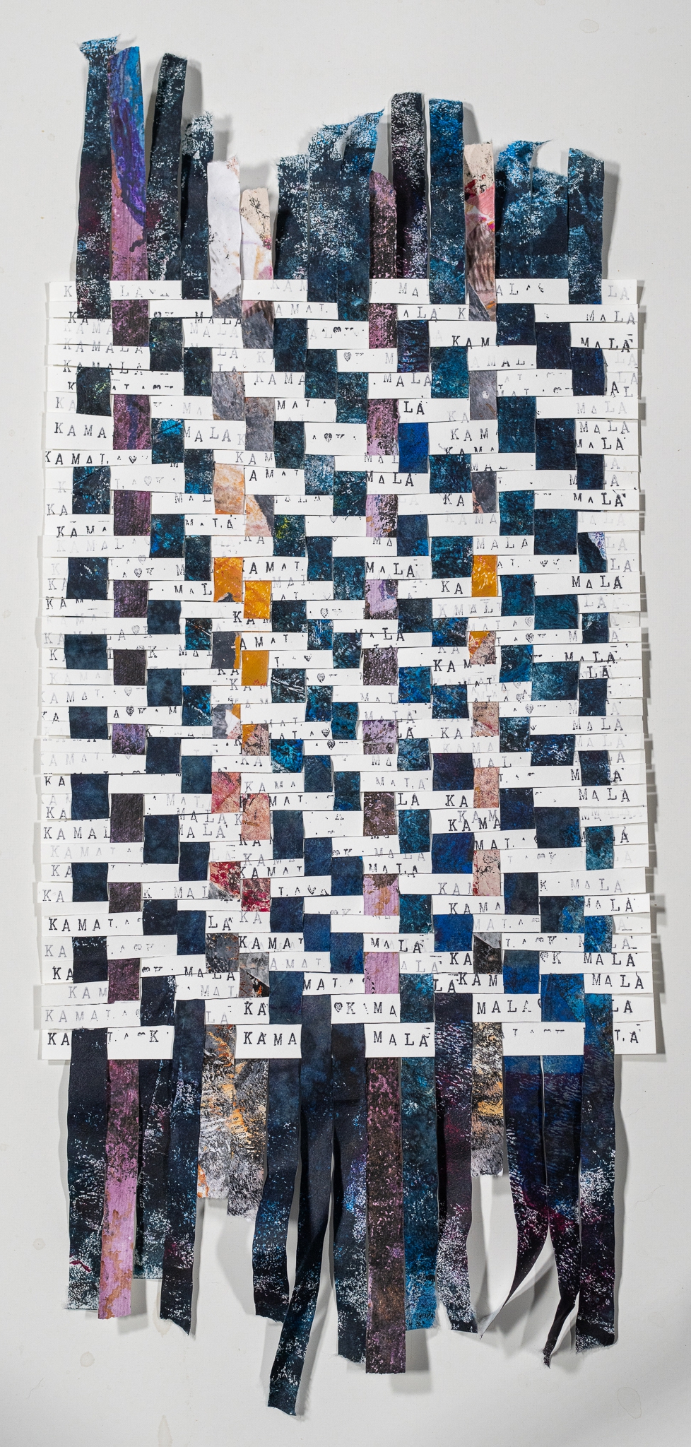 Click here to view Grow-Weave 24 by Robin Jourdan